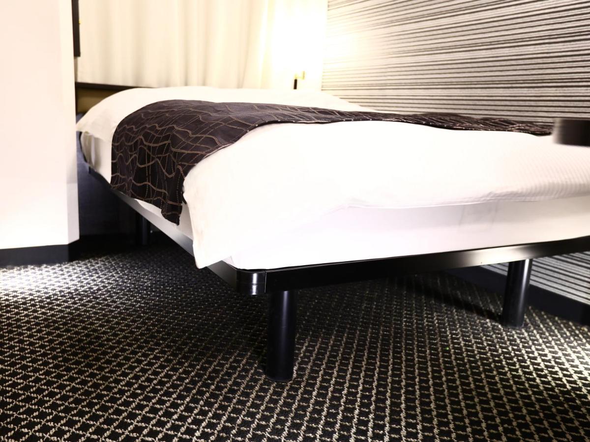 Apa Hotel Shin Osaka Esaka Ekimae Suita Eksteriør billede