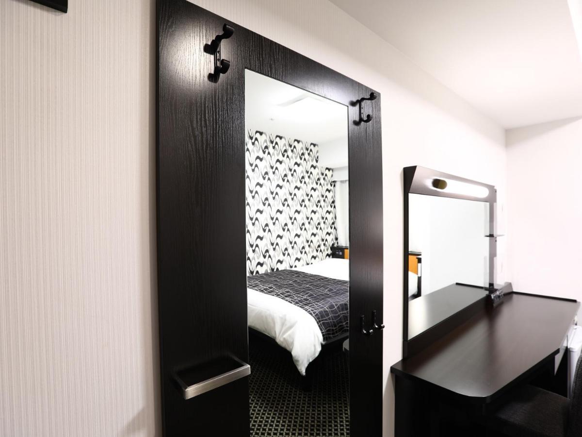 Apa Hotel Shin Osaka Esaka Ekimae Suita Eksteriør billede